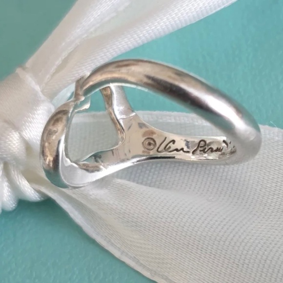 Rare and Retired Elsa Peretti Tiffany & Co. Open Heart Ring Sterling Silver Sz 6 - Picture 5 of 7